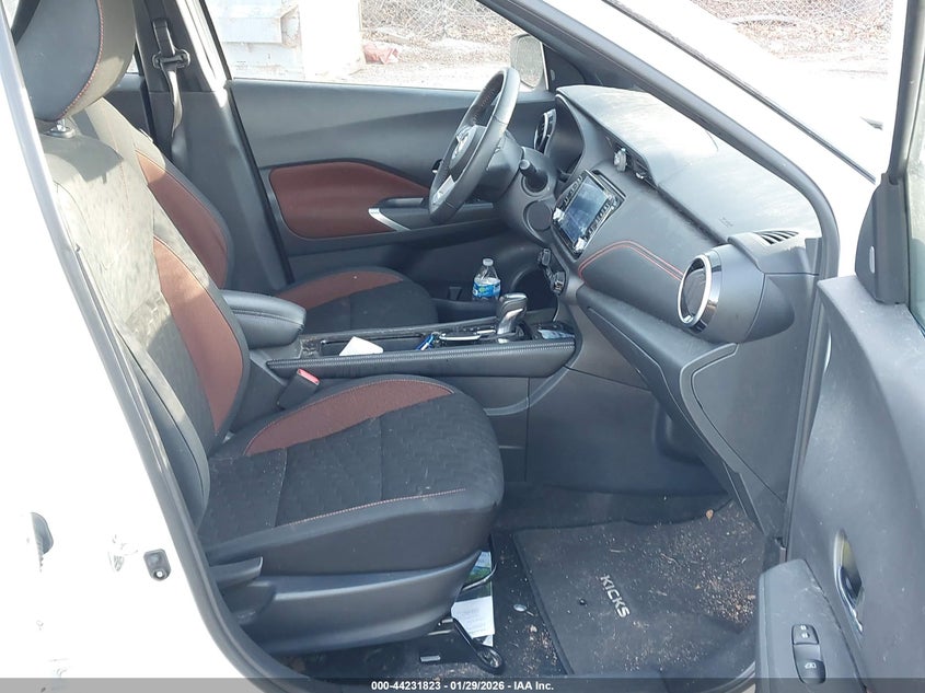 2021 Nissan Kicks Sr Xtronic Cvt