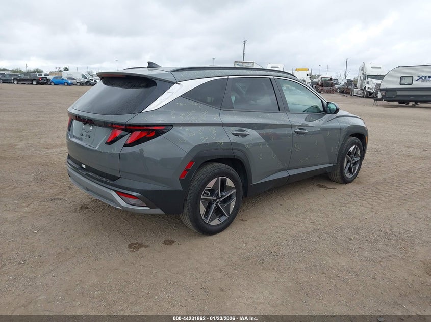 2025 Hyundai Tucson Sel