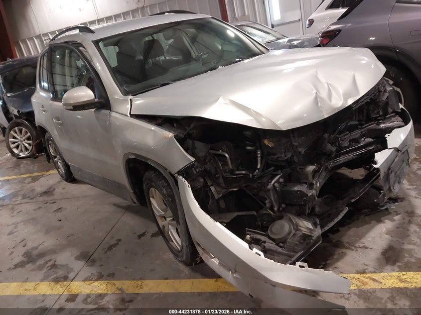 2015 Volkswagen Tiguan S