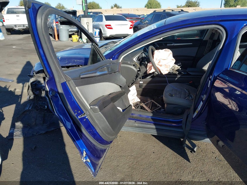 2015 Ford Fusion Hybrid S