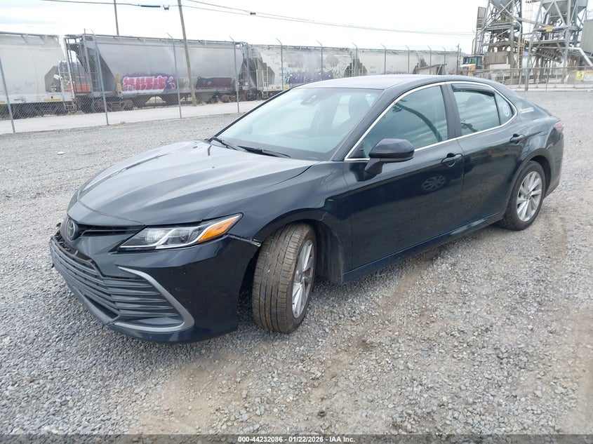 2022 Toyota Camry Le