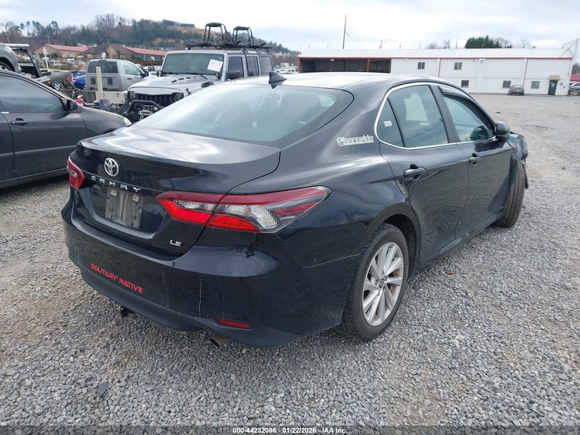 2022 Toyota Camry Le