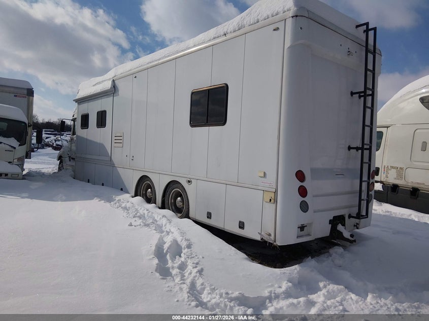 2002 Freightliner Conventional Columbia