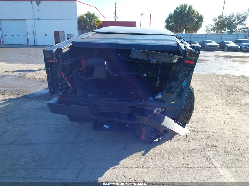 2024 Tesla Cybertruck VIN: 7G2CEHEDXRA035498 Lot: 44232198