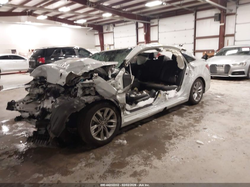 2022 Toyota Avalon Xle Hybrid