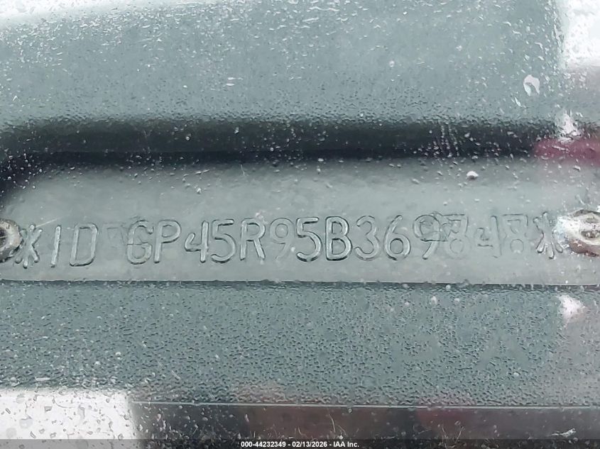 2005 Dodge Caravan Sxt VIN: 1D8GP45R95B369848 Lot: 44232349