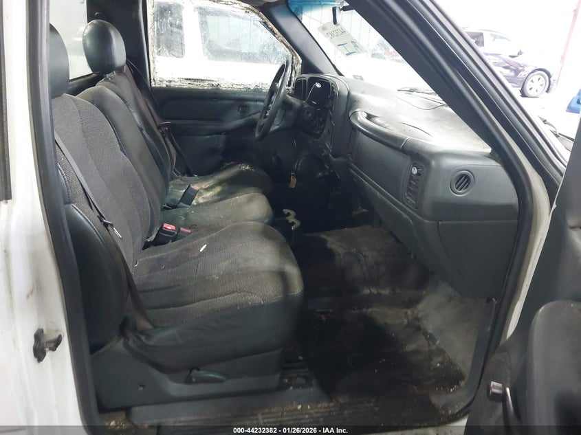 2002 Chevrolet Silverado 1500 Commercial