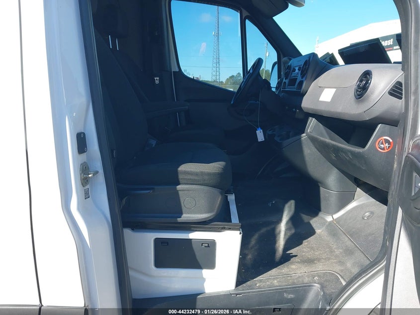 2019 Mercedes-Benz Sprinter 2500 High Roof V6