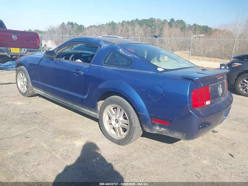 2007 Ford Mustang V6 Deluxe/V6 Premium