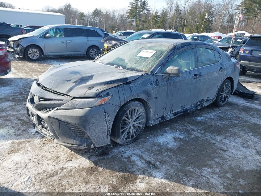 2020 Toyota Camry Se Awd