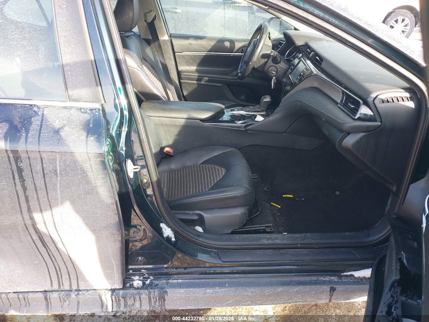 2020 Toyota Camry Se Awd