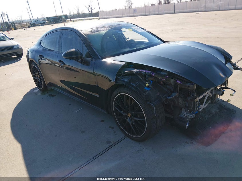 2018 Porsche Panamera 4