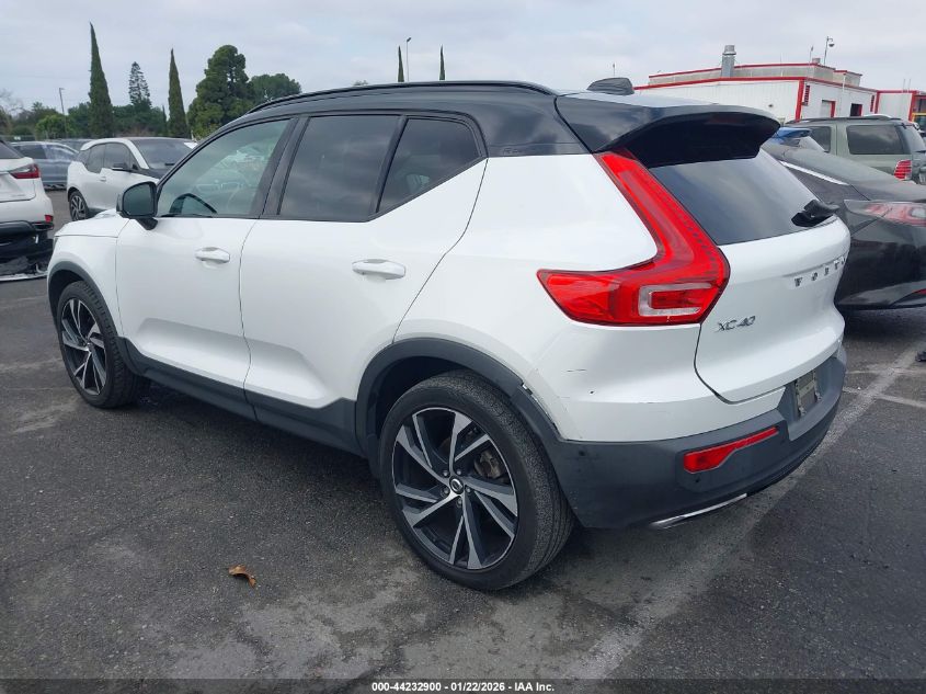 2019 Volvo Xc40 T5 Momentum/T5 R-Design
