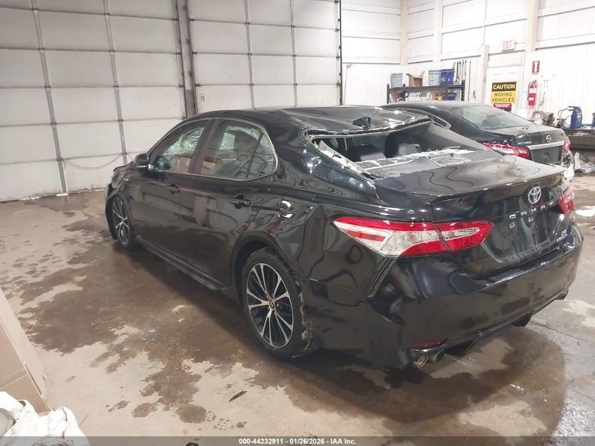 2020 Toyota Camry Hybrid Se
