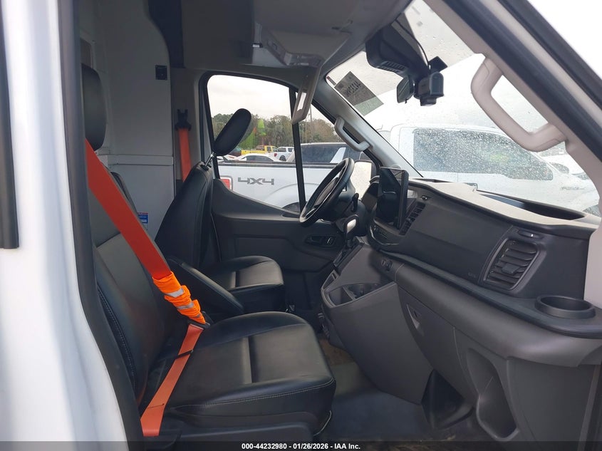 2024 Ford Transit-250