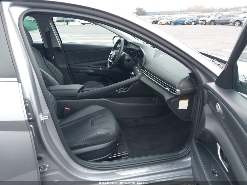 2025 Hyundai Elantra Hybrid Limited