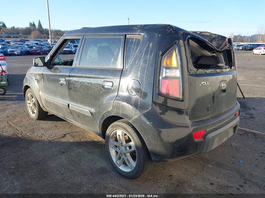 2010 Kia Soul +