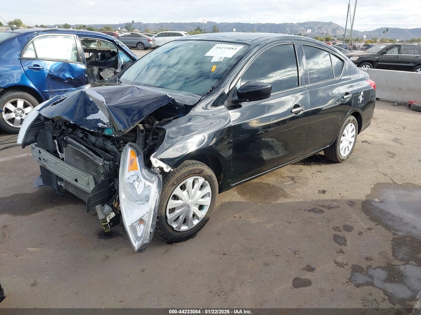 2019 Nissan Versa 1.6 S+