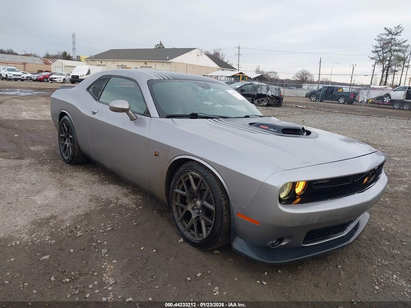 2016 Dodge Challenger 392 Hemi Scat Pack Shaker