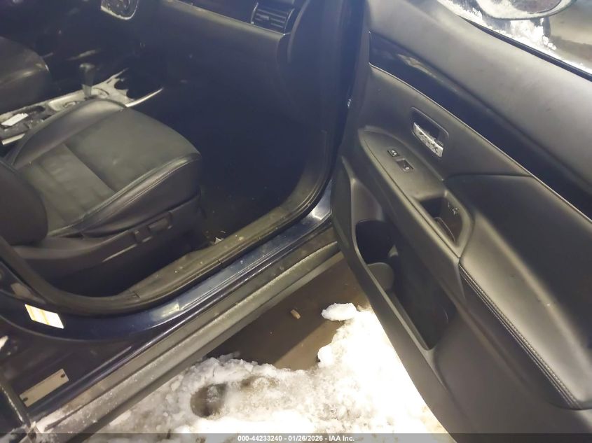 2019 Mitsubishi Outlander Le/Se/Sel