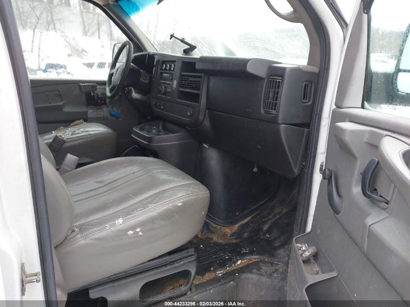 2011 GMC Savana 2500 Work Van