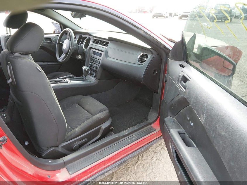 2011 Ford Mustang V6