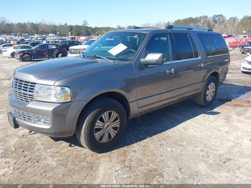 2013 Lincoln Navigator L