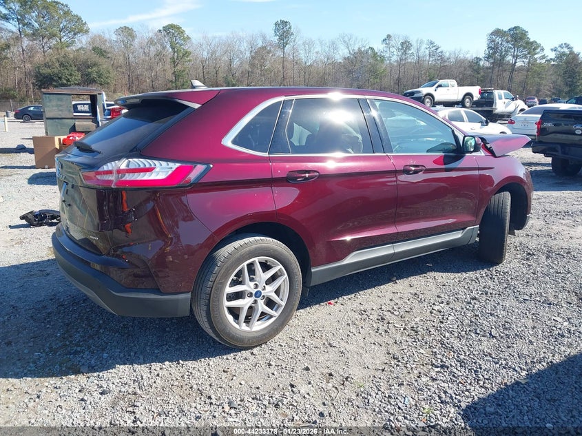 2022 Ford Edge Sel