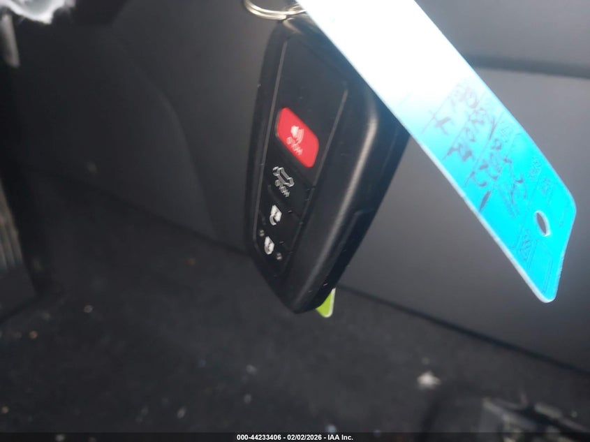 VIN JTMB6RFV9SD169606 2025 TOYOTA RAV4 HYBRID XLE PREMIUM