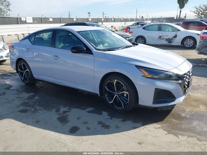 2025 Nissan Altima Sr Fwd