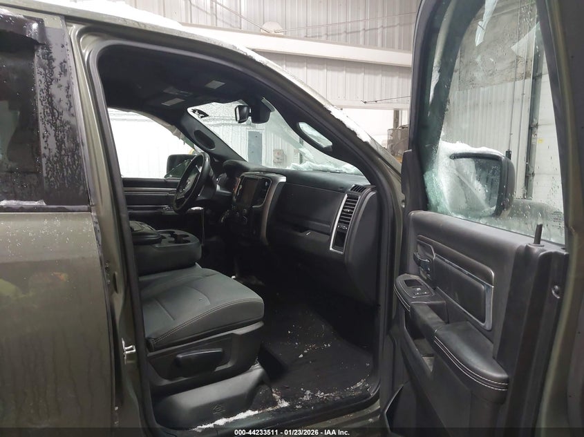 2021 Ram 1500 Classic Warlock 4X4 6'4 Box