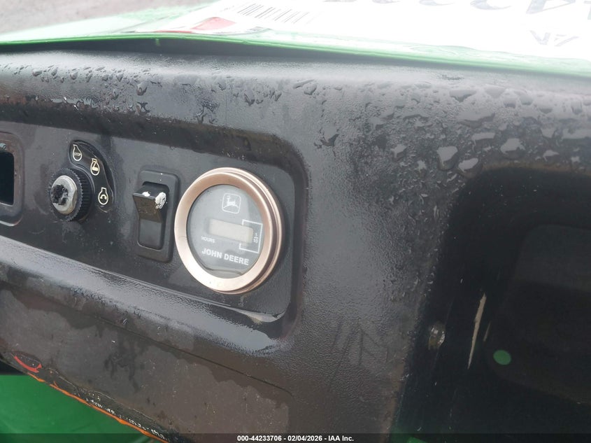 2000 JOHN DEERE GATOR auction photo 7