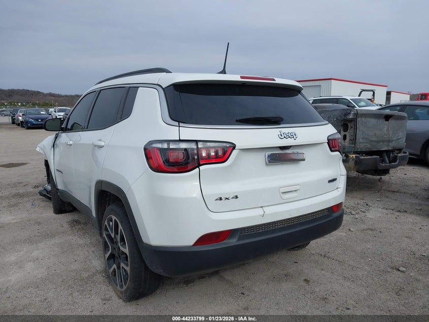 2023 JEEP COMPASS auction photo 3