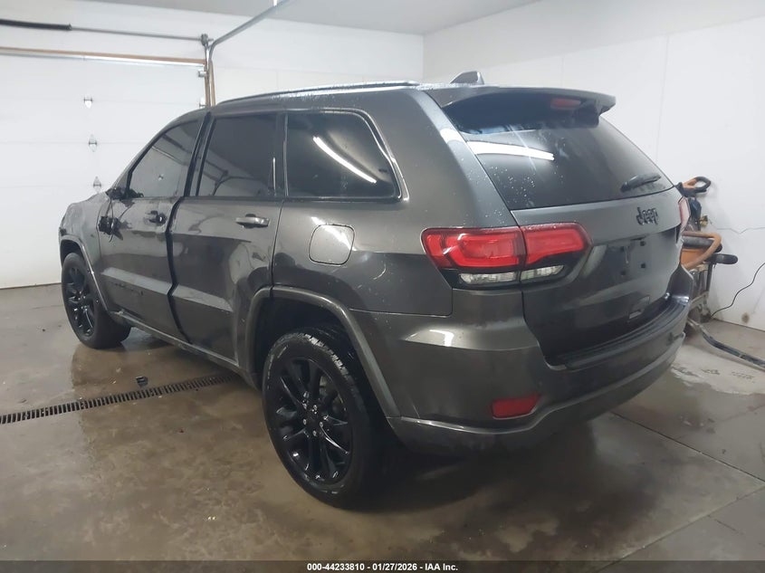 2021 Jeep Grand Cherokee Laredo X 4X4