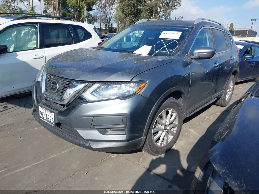 2018 Nissan Rogue Sv