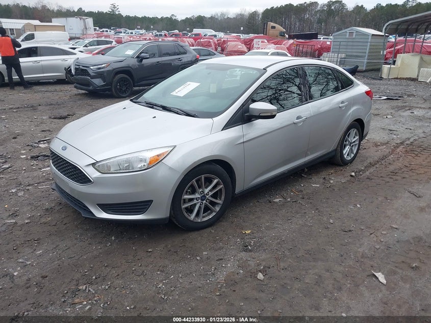 Vin: 1fadp3f29hl336298, lot: 44730001, ford focus se 20172