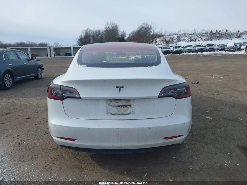 2018 Tesla Model 3 Long Range/Mid Range VIN: 5YJ3E1EA5JF033455 Lot: 44233944