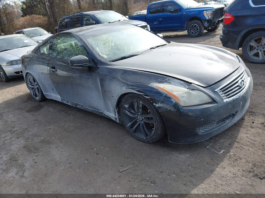 2009 INFINITI G37 JOURNEY