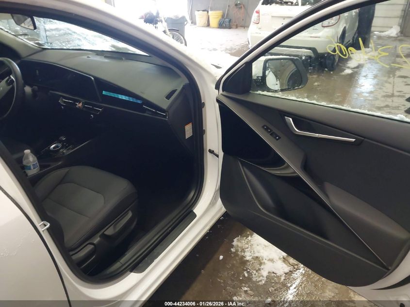 2025 Kia Niro Plug-In Hybrid Ex