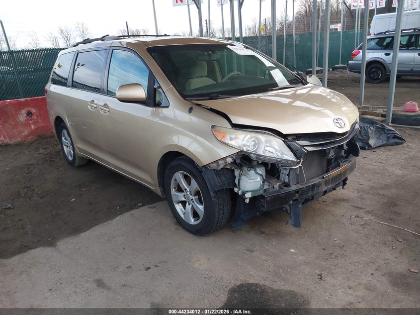 2011 Toyota Sienna Le V6