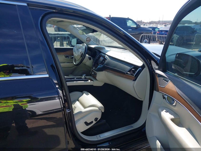 2017 Volvo Xc90 Hybrid T8 Inscription