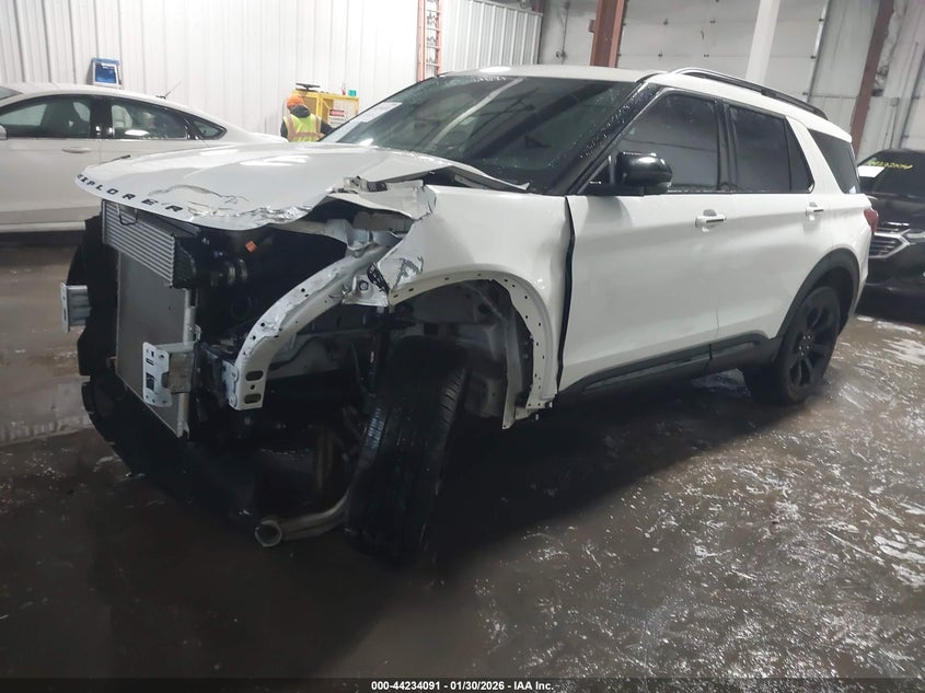 2022 Ford Explorer St