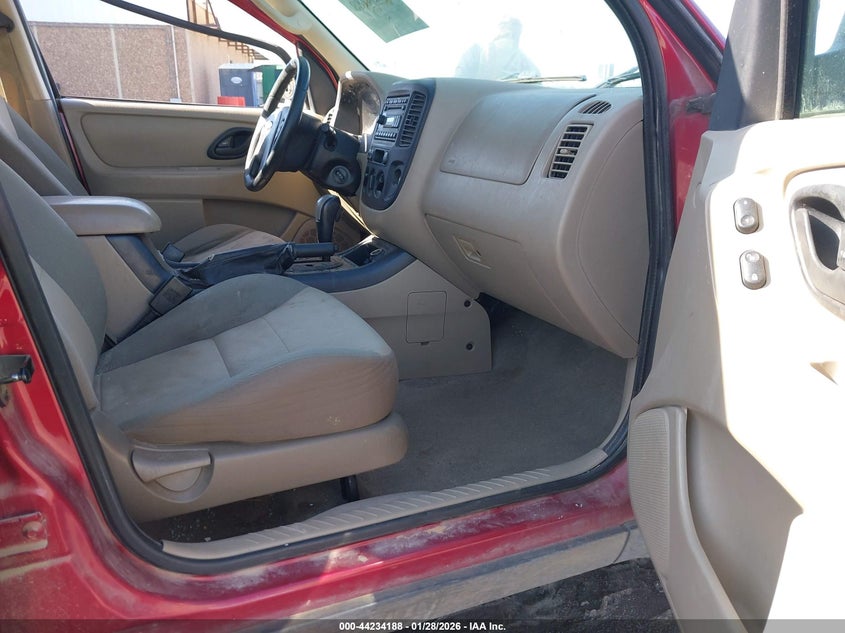 2005 Ford Escape Xls