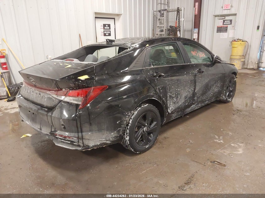 2022 Hyundai Elantra Sel