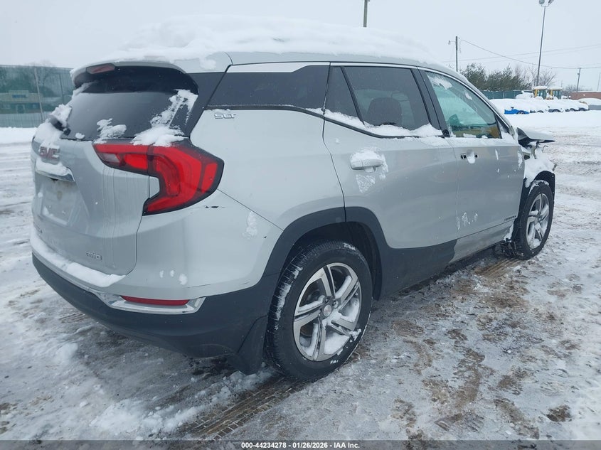 2019 GMC TERRAIN auction photo 4