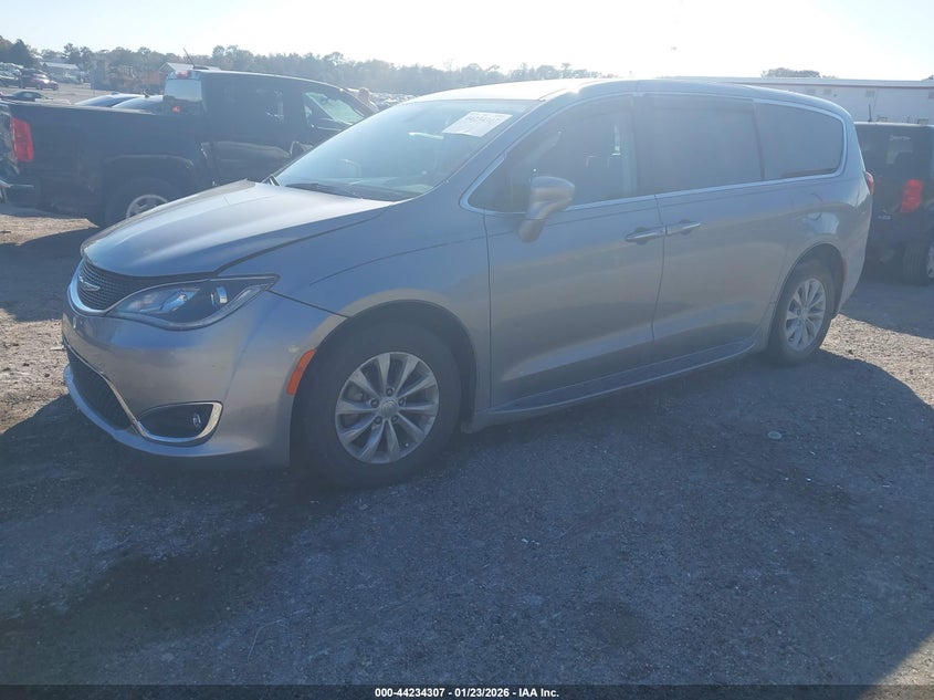 2018 Chrysler Pacifica Touring Plus