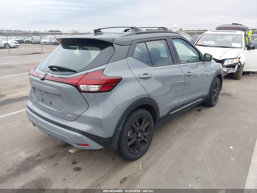2022 Nissan Kicks Sr Xtronic Cvt