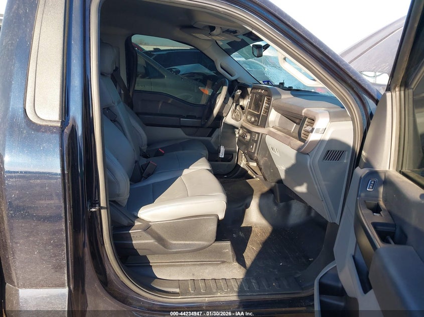 VIN 1FTMF1C53PKF11441 2023 FORD F-150 XL