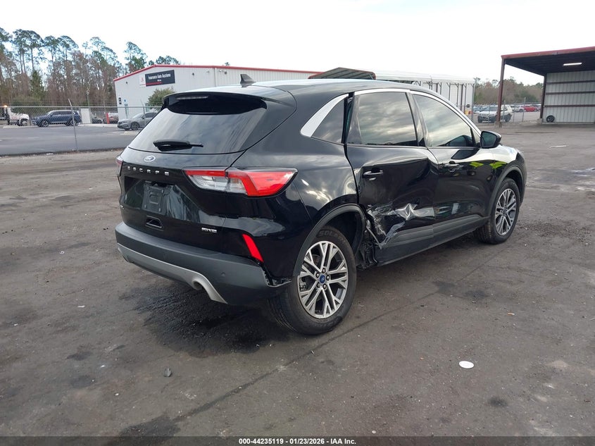 2022 Ford Escape Sel