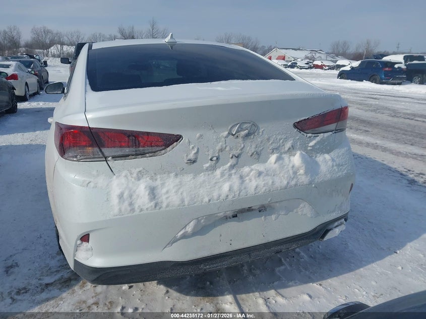 VIN 5NPE24AF5KH761297 2019 HYUNDAI SONATA SE